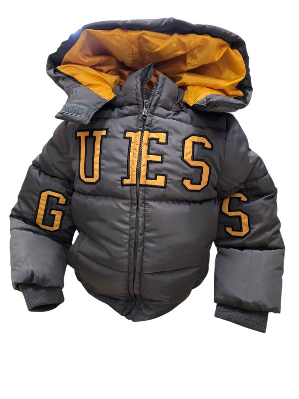 NEW COLLECTION
GIUBBOTTO BAMBINO GUESS GRIGIO ANTRACITE E SENAPE CON CAPPUCCIO
N5BL01WB240