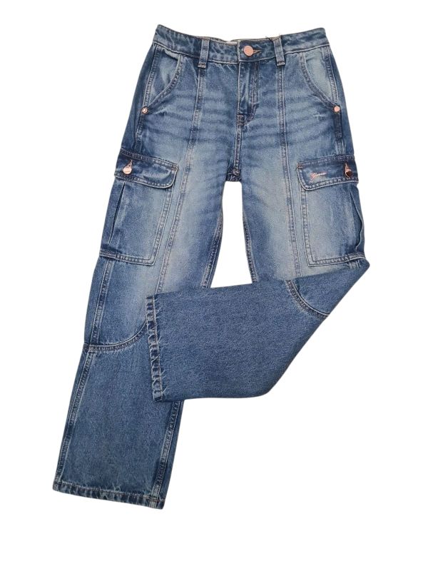 NEW COLLECTION
JEANS FASHION FIT PANTS CON TASCONI GUESS RAGAZZA LAVAGGIO MEDIO SCURO
J5YA07D5FL0