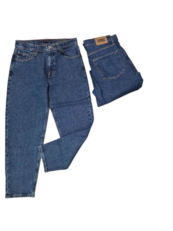 NEW COLLECTION
JEANS TOMMY HILFIGER RAGAZZO STRAIGT FIT
B09707