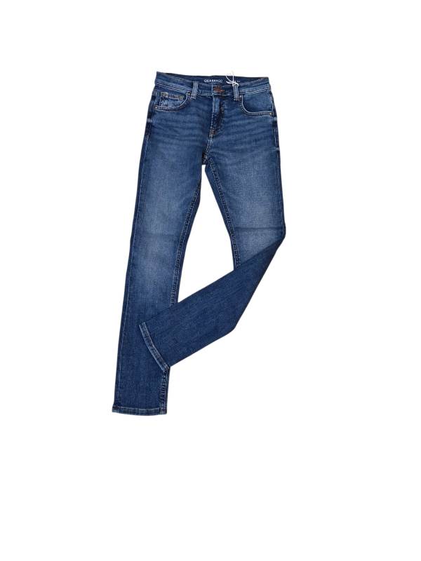 NUOVO ARRIVO
JEANS GUESS RAGAZZO BASIC LAVAGGIO MEDIO CHIARO
L2YA16D4GV0
