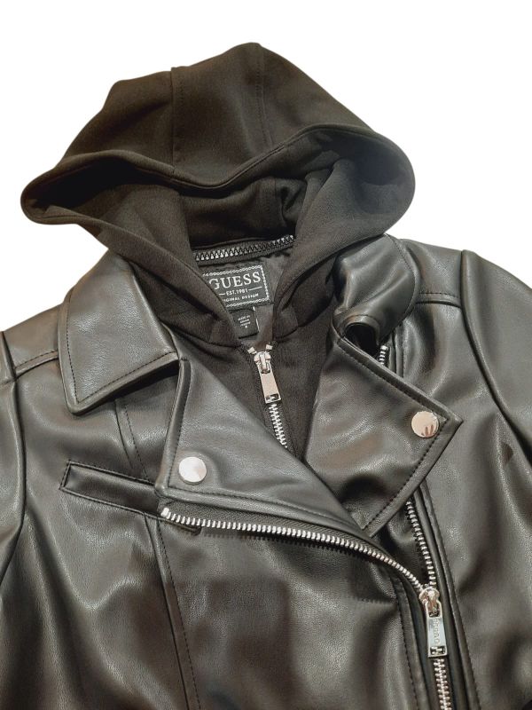 NOVITA'
GIUBBOTTO GUESS RAGAZZA NERO IN ECO PELLE CON CAPPUCCIO RIMOVIBILE J6YL06W2613