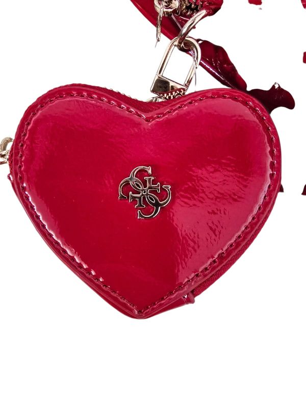 NOVITA'
ZAINETTO GUESS RAGAZZA IN ECO PELLE LUCIDA ROSSA CON PORTASPICCI J6YZ06W3000