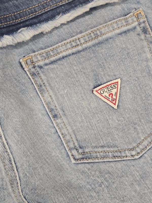 NOVITA'
JEANS GUESS RAGAZZA MODELLO PALAZZO LAVAGGIO BI COLORE J6BA05D2202