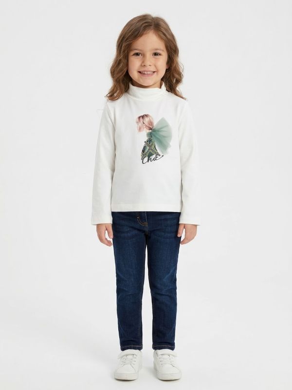 NOVITA'
T-SHIRT MAYORAL BAMBINA MANICA LUNGA CON MEZZO COLLO COLORE LATTE 4001